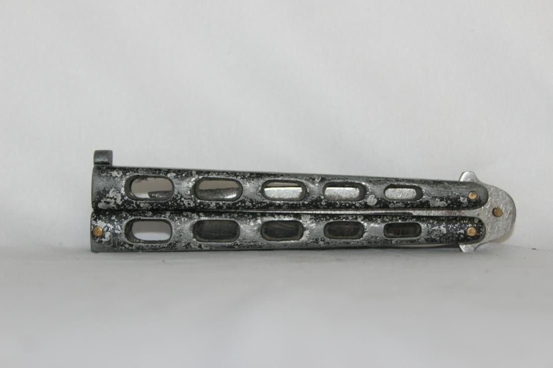 Butterfly Knife: 5 1/2" long