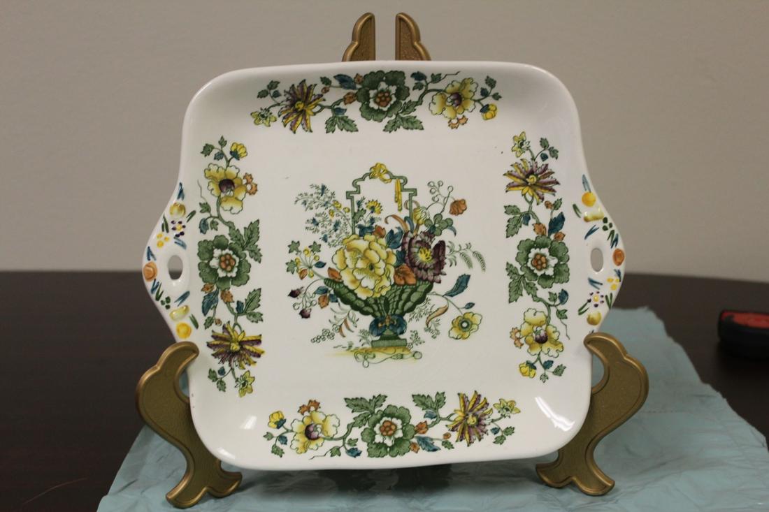 Vintage Mason's Plate: Ceramic - 11" across including the handle