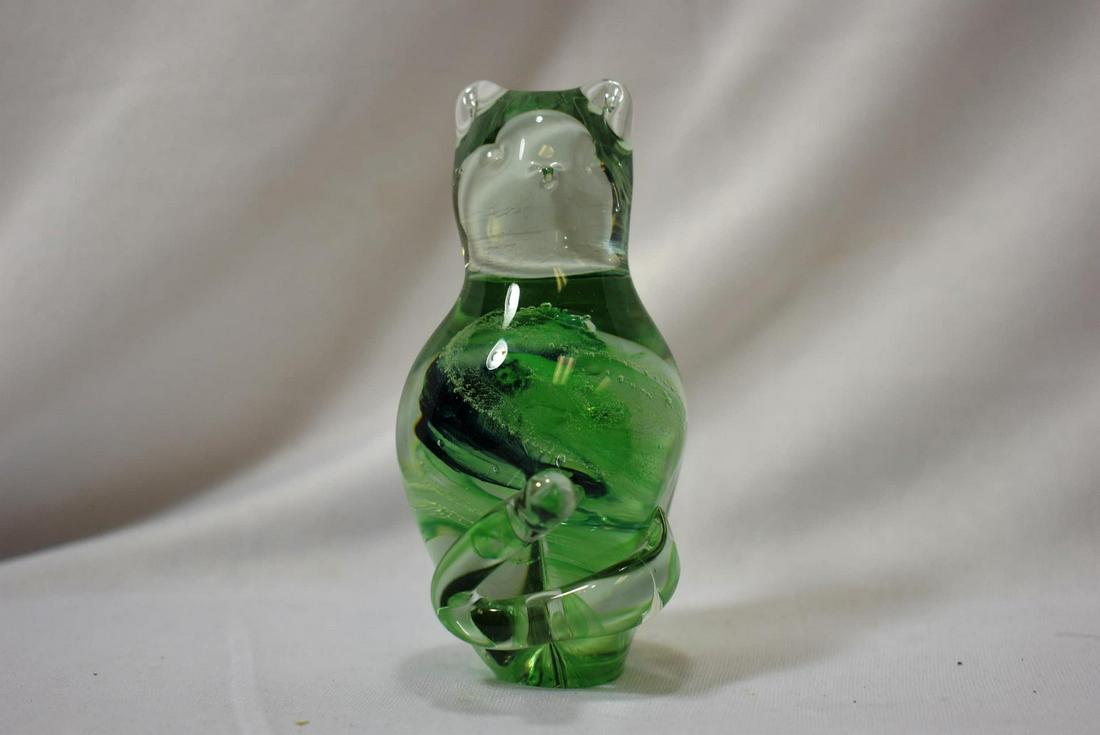 A Guaranteed Irish Art Glass Cat: 4" tall