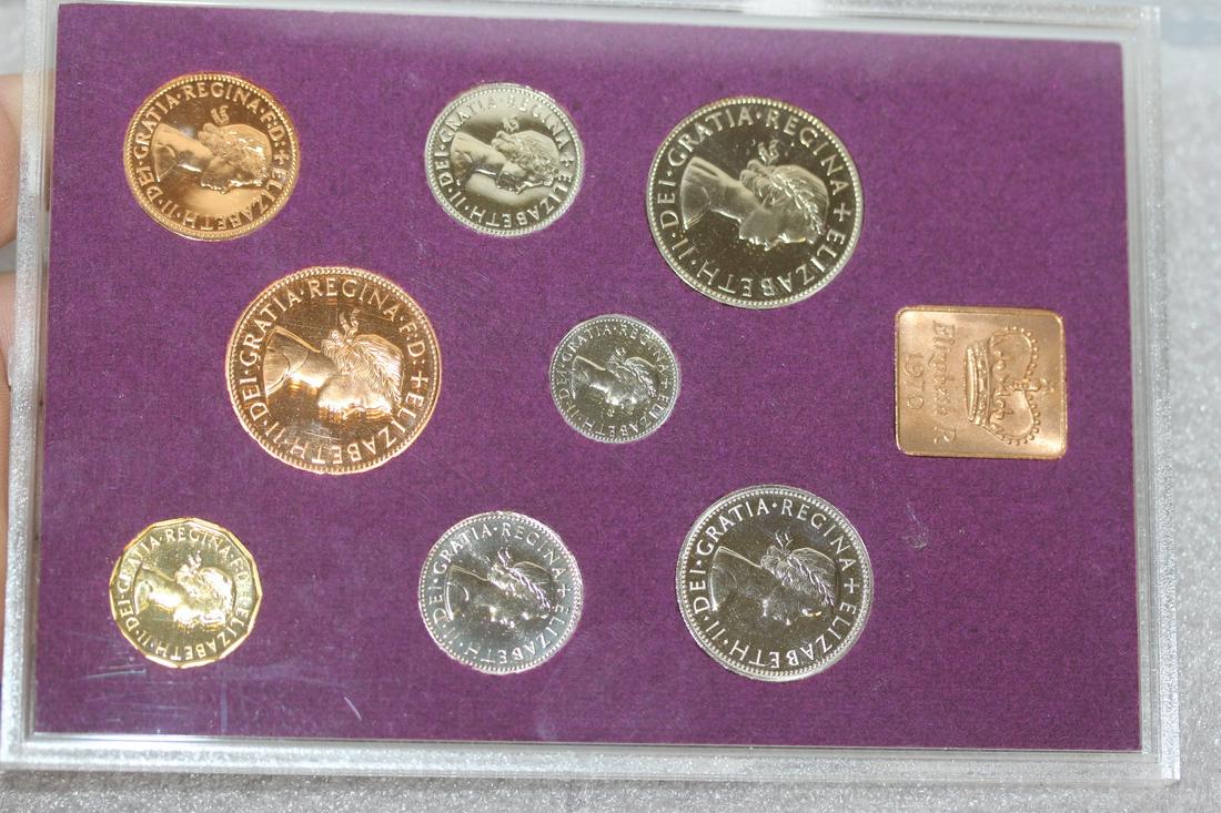 Coinage of Great Britain - 1970: set with paperwork