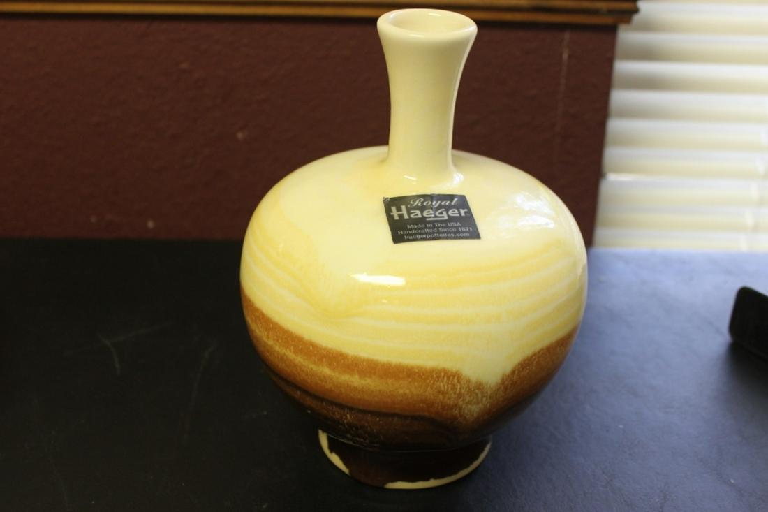 For Auction A Royal Haeger Vase 23191 On Feb 08 2020