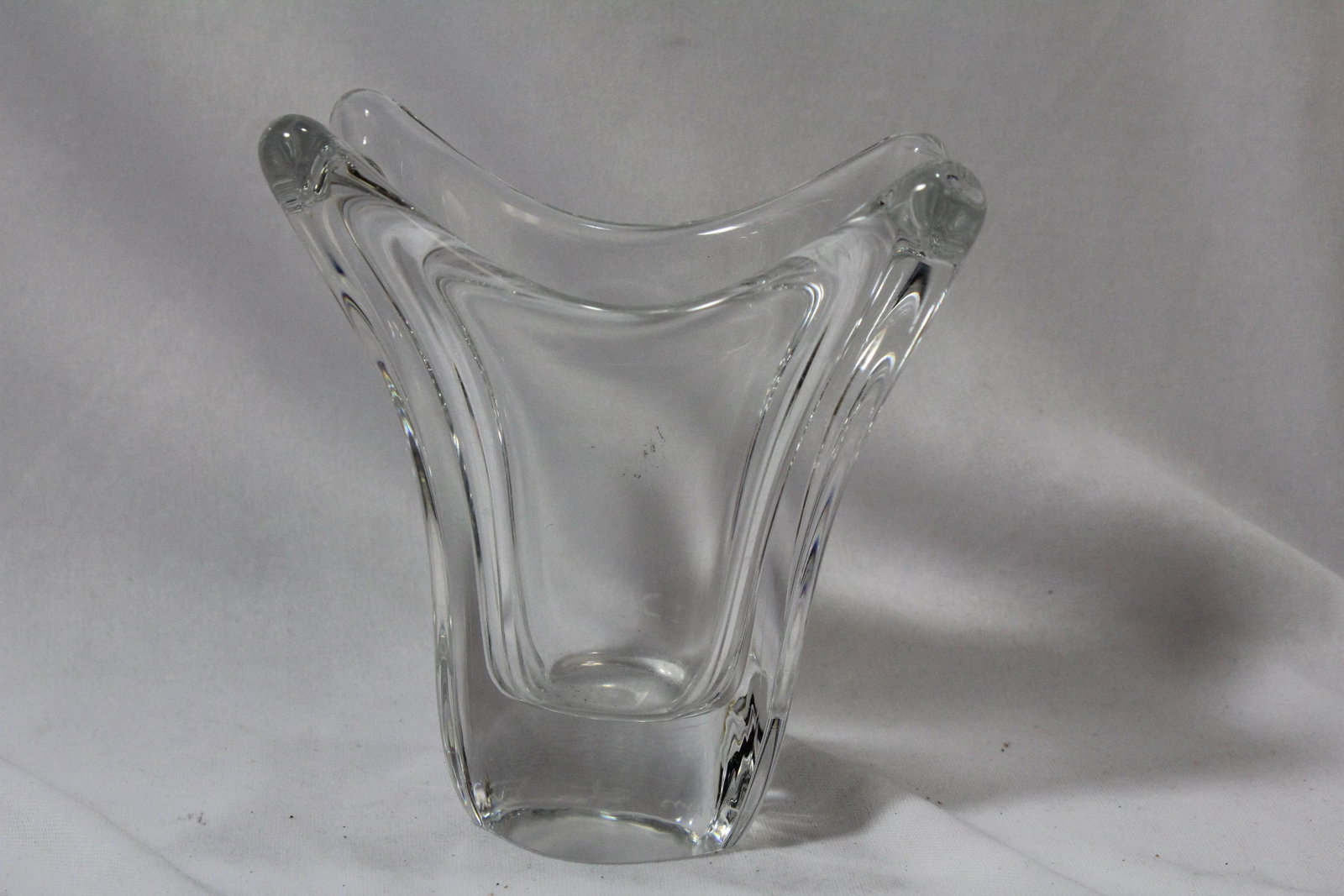 A Signed Daum + France Clear Vase: 5" tall