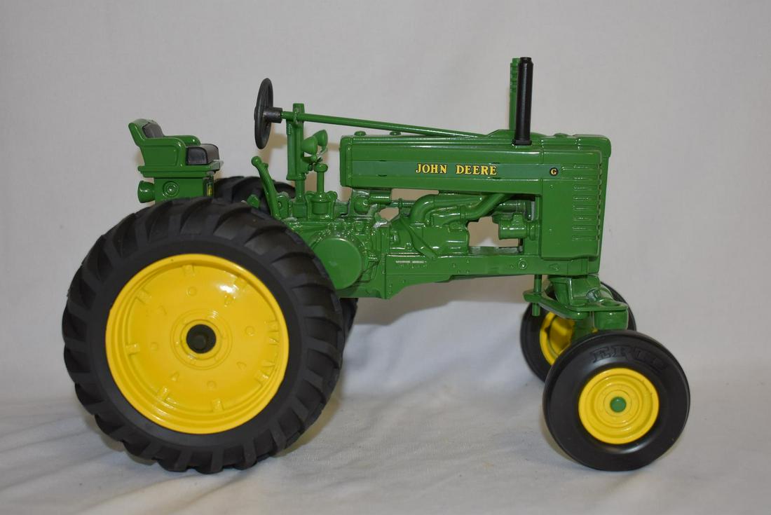A John Deere Model Tracktor: "g" Hi-Corp - Cast iron - 1950-1953 - boxed: looks new or unused