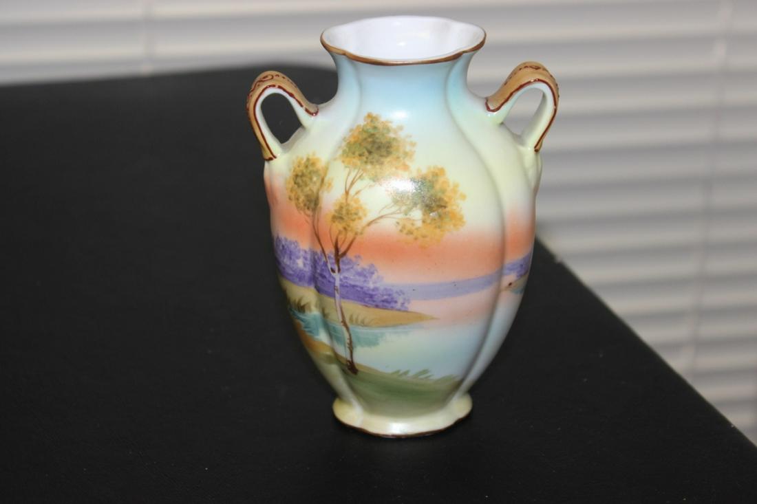 A Hand Painted Nippon Vase: 5" tall