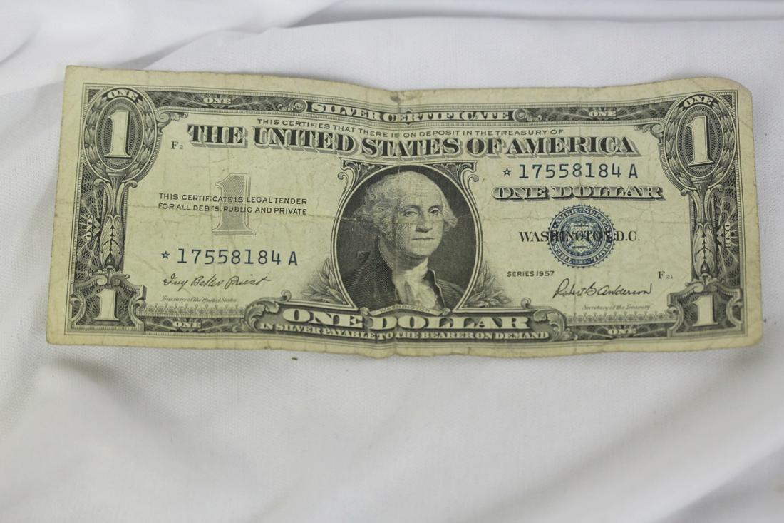 A Blue Seal 1957 One Dollar Star Note: as shown