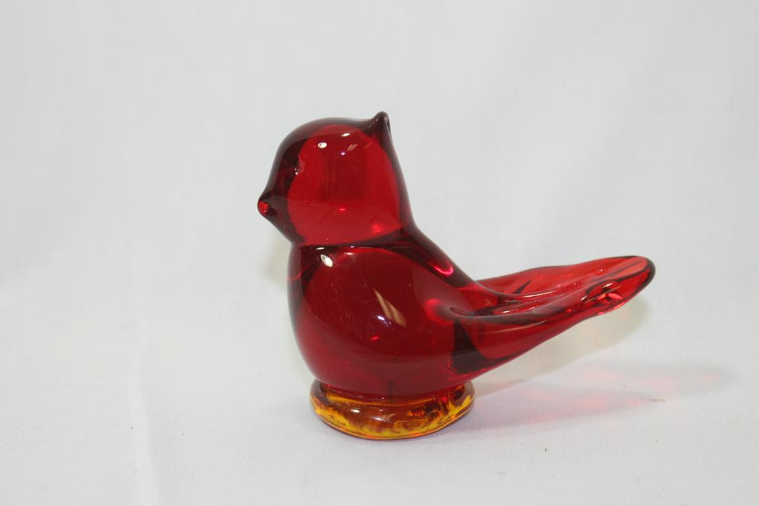 A Signed Red Artglass Bird: I think the artist is Leo Ward - 3 1/4" tall