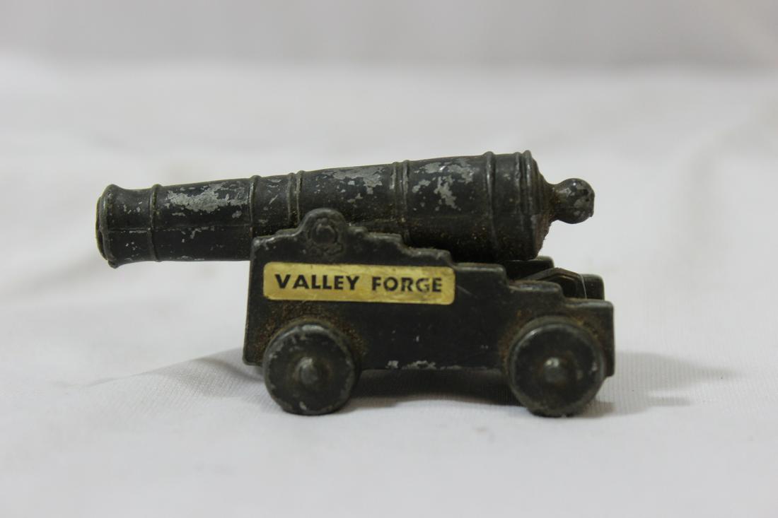 A Small Vintage Cast Iron Cannon: 2 7/8" long