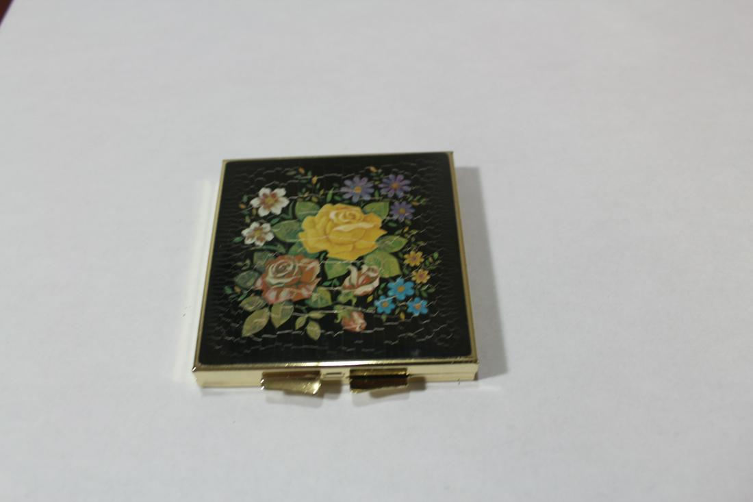 A Metal Compact: 2 1/2" x 2 1/4"