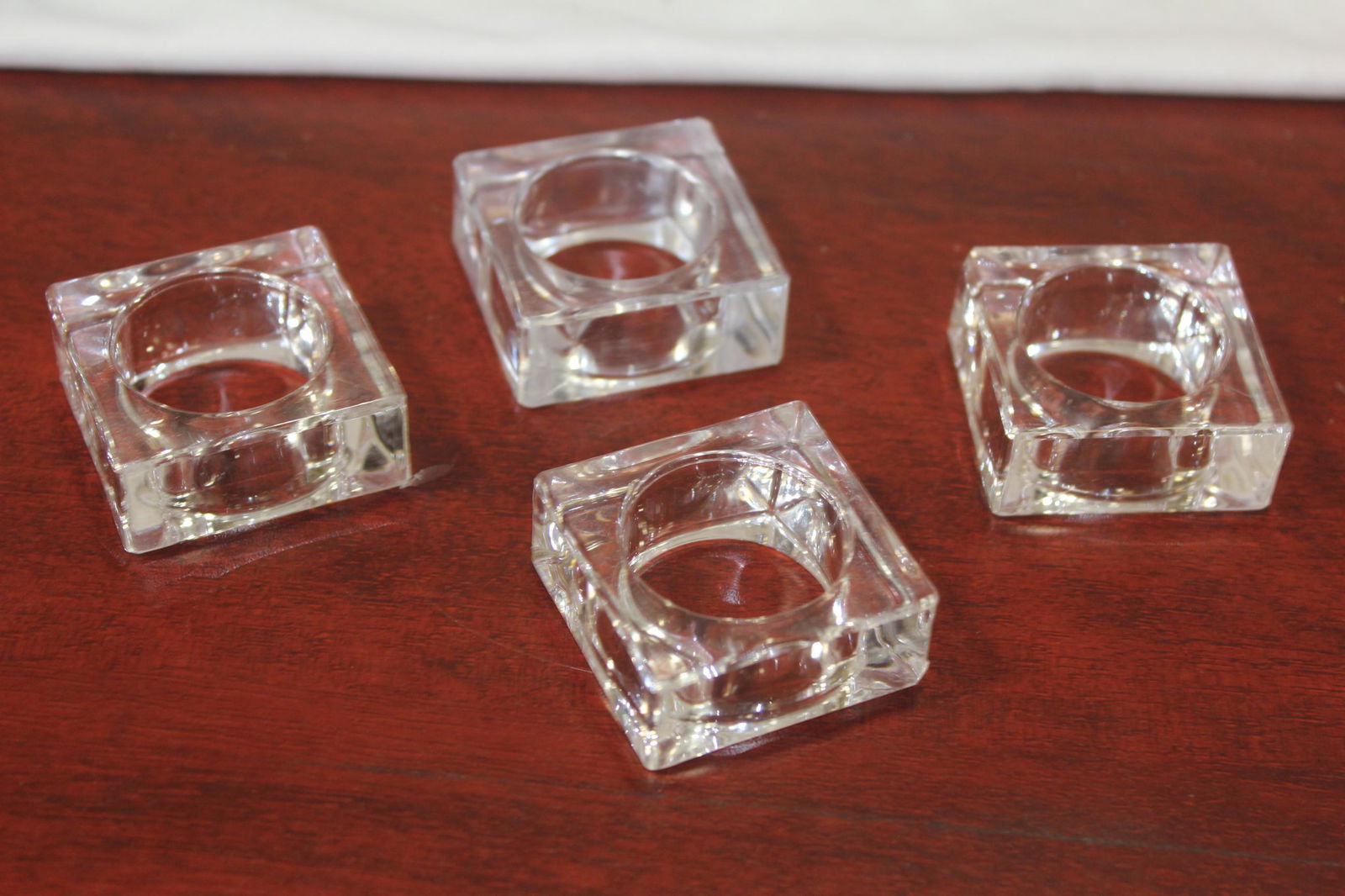 Lot of 4 Lucite Napkin Rings: as shown