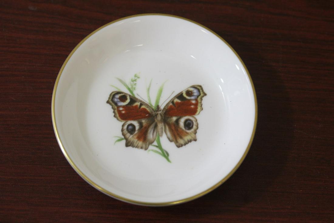A Royal Worcester Butterfly Trinket Plate: 4" in diameter