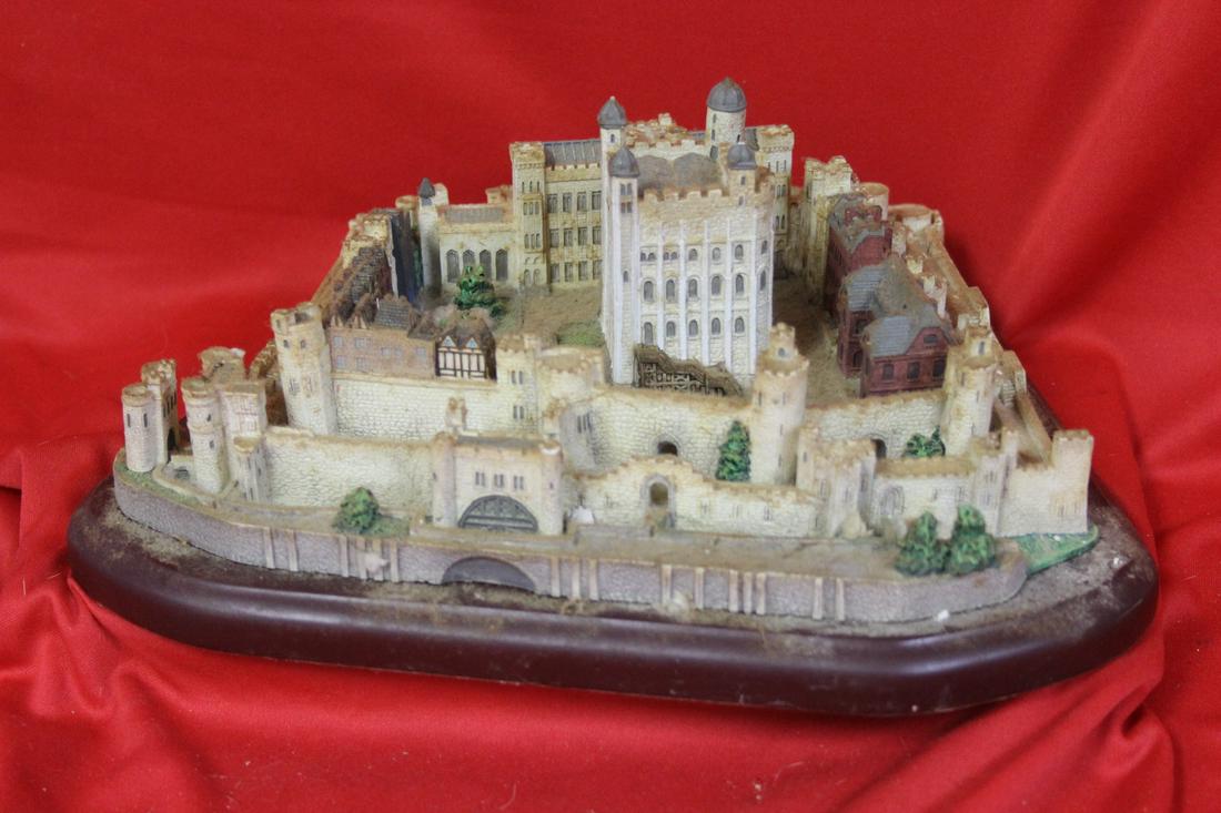 Lenox - Tower of London Model: 10 1/4" long