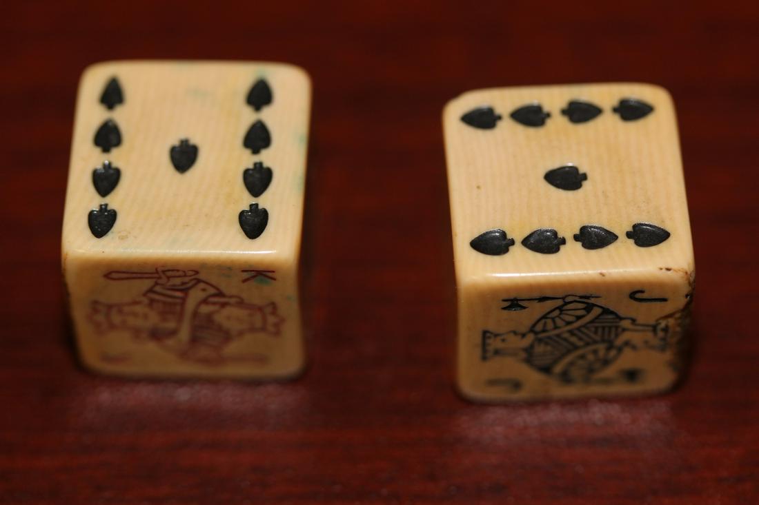 Pair of Bone Dice: Unusual and old