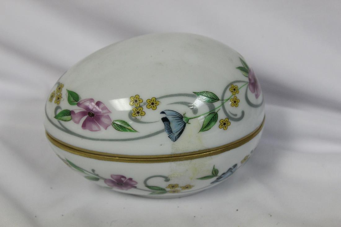 A Limoge Porcelain Egg Trinket Box: 4 1/2" long