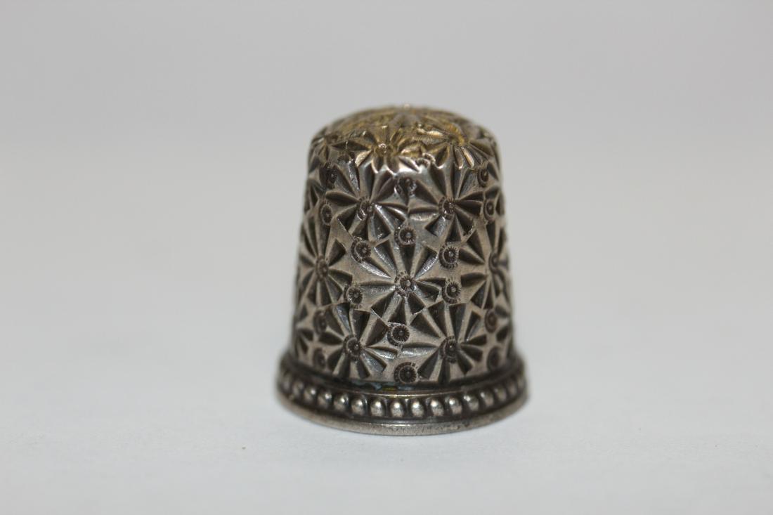 A Sterling Ornate Thimble: as shown