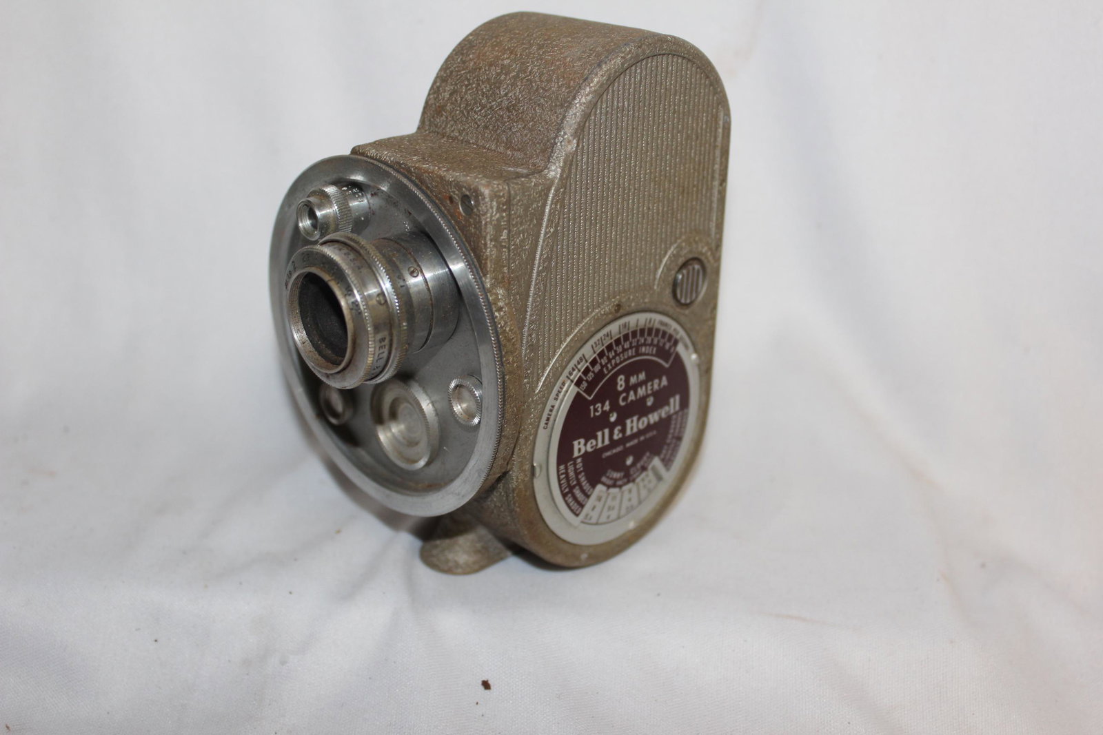 Bell and Howell 8mm Movie Camera: as found - only one lense