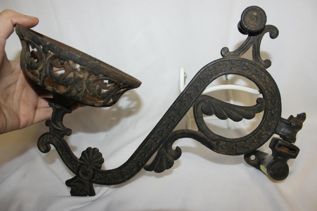 A Cast Iron Wall Décor: exact function unknown - old - please note: part broken off, needs to be fixed - approximately 12inches long