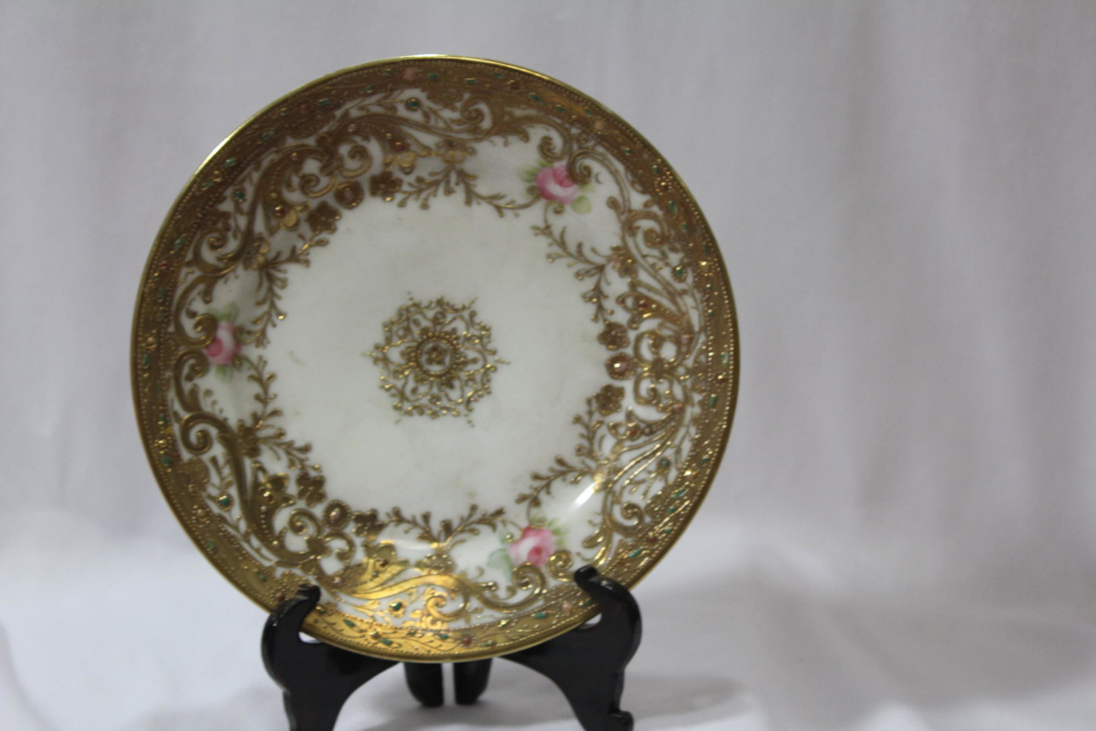 A Nippon Plate: 6 1/8" in diameter