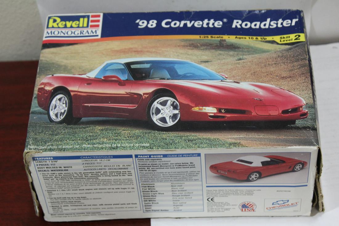 A Revell '98 Corvette Roadster Model Car Kit: not sure if all pieces are there or not