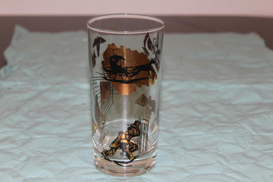 A Retro Era Tumbler: unmarked - 5 3/4" tall