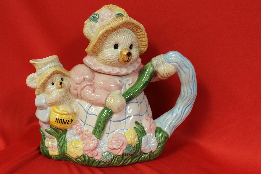 A Fritz and Floyd Cookie Jar: 8 1/2" tall