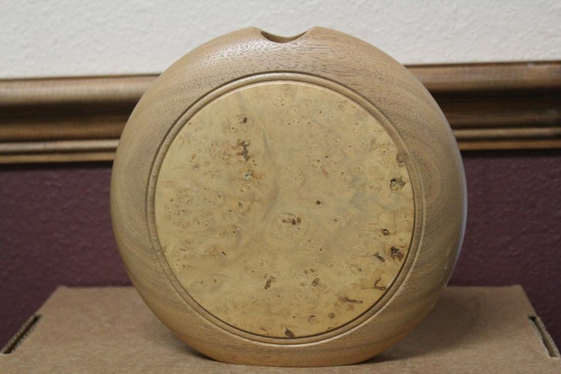 A Signed Warren Vienneau 1991 Burl Wood Container: 7 3/4" tall