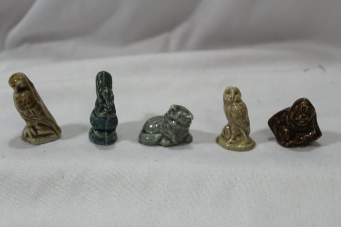 Lot of 5 Wade Figurines: as shown