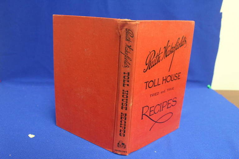 Hardcover Book Ruth Wakefield's Recipes