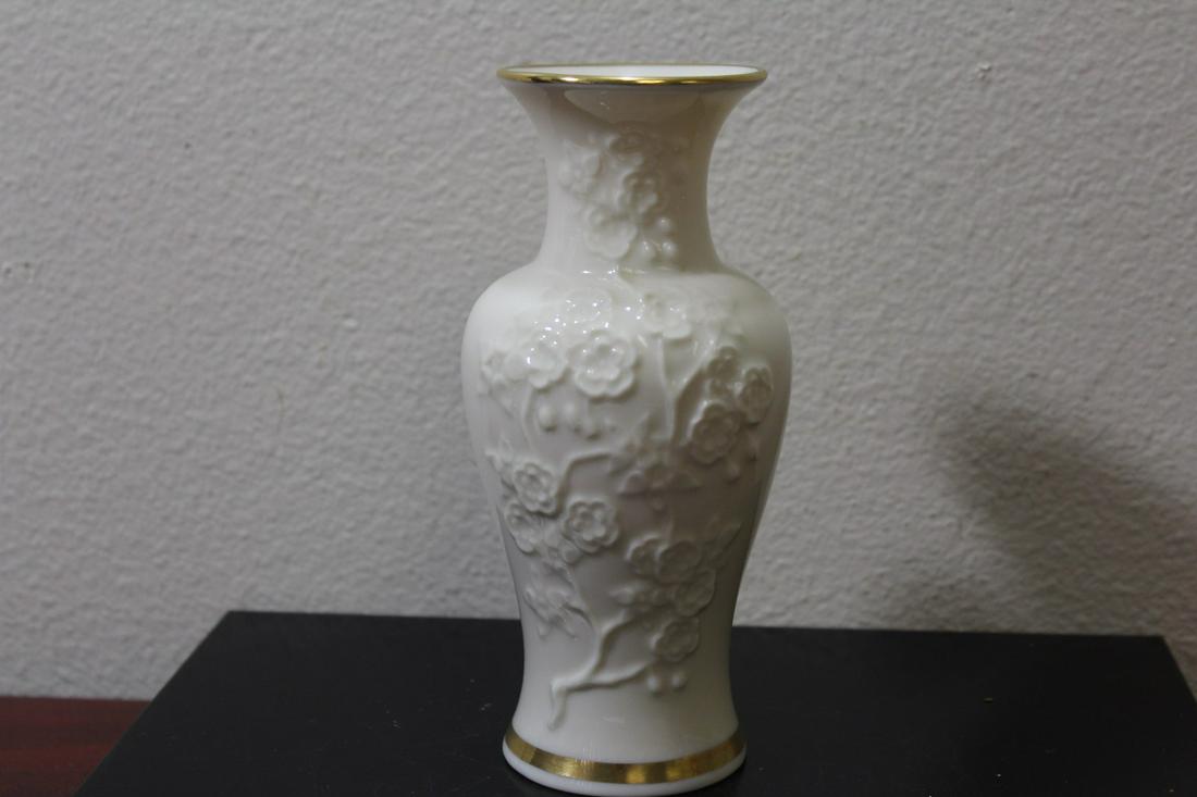 A Lenox Vase: 6 1/2" tall