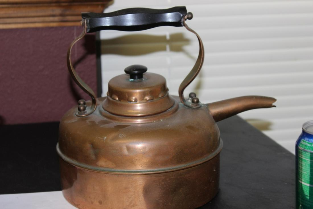 A Vintage Copper Kettle: please note= dents - 9" tall