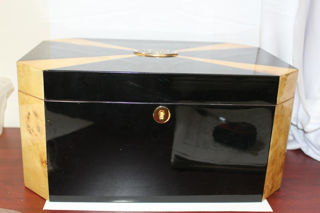 An Art Deco Style Humidor: please note: no key - 9 1/2" x 13 5/8" x 6 1/2" - possibly just a cigar box, no gauge