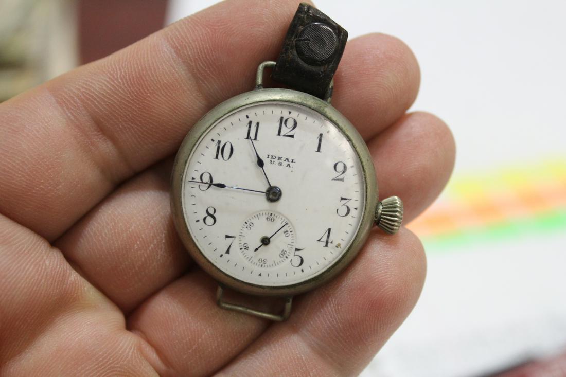 Ideal USA Watch: no band - currently not working - approximately 30mm