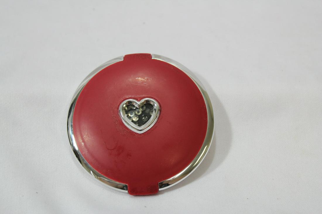 A Compact: 3" in diameter