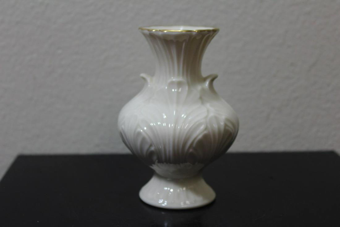 A Lenox Vase: 4 1/2" tall