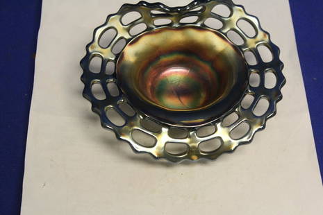 Carnival Glass Bowl: 6 inches in diameter