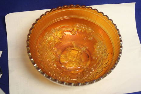 Carnival Glass Bowl: 7" in diameter - windmill