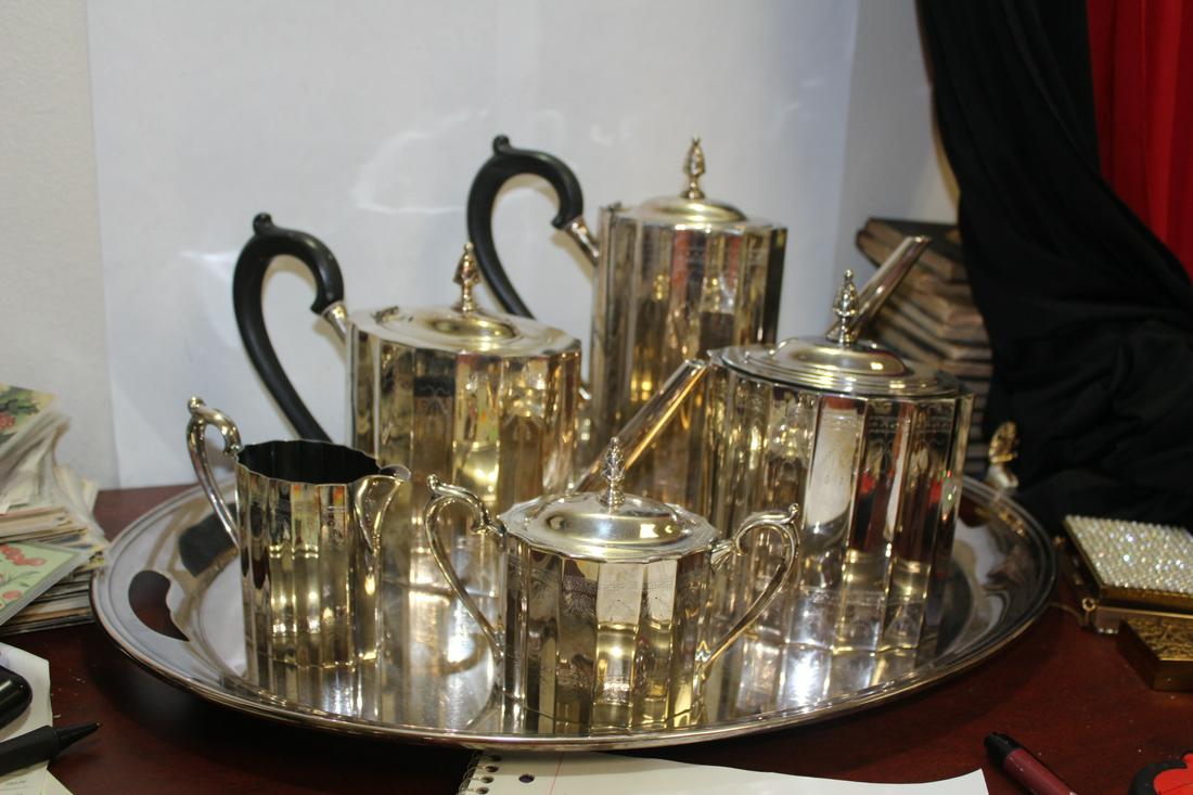 A Silverplated Teaset: please check images for specification and measurements