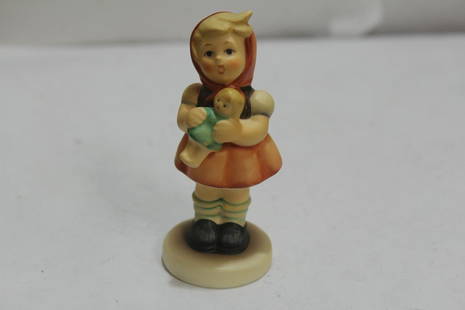 A Full Bee Hummel Figurine: 3 1/2" tall