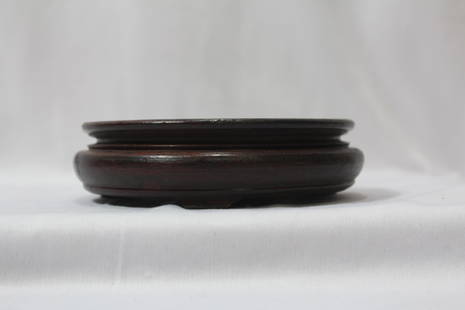 A Wooden Vase Stand: inside diameter= 4"