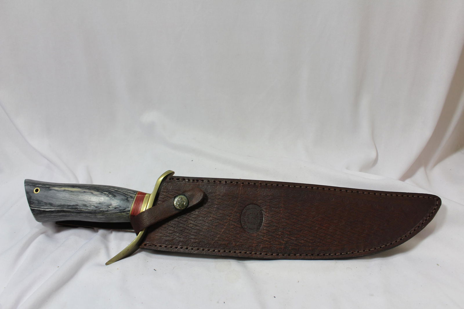 A Large Chipaway Knife: 16 3/8" long