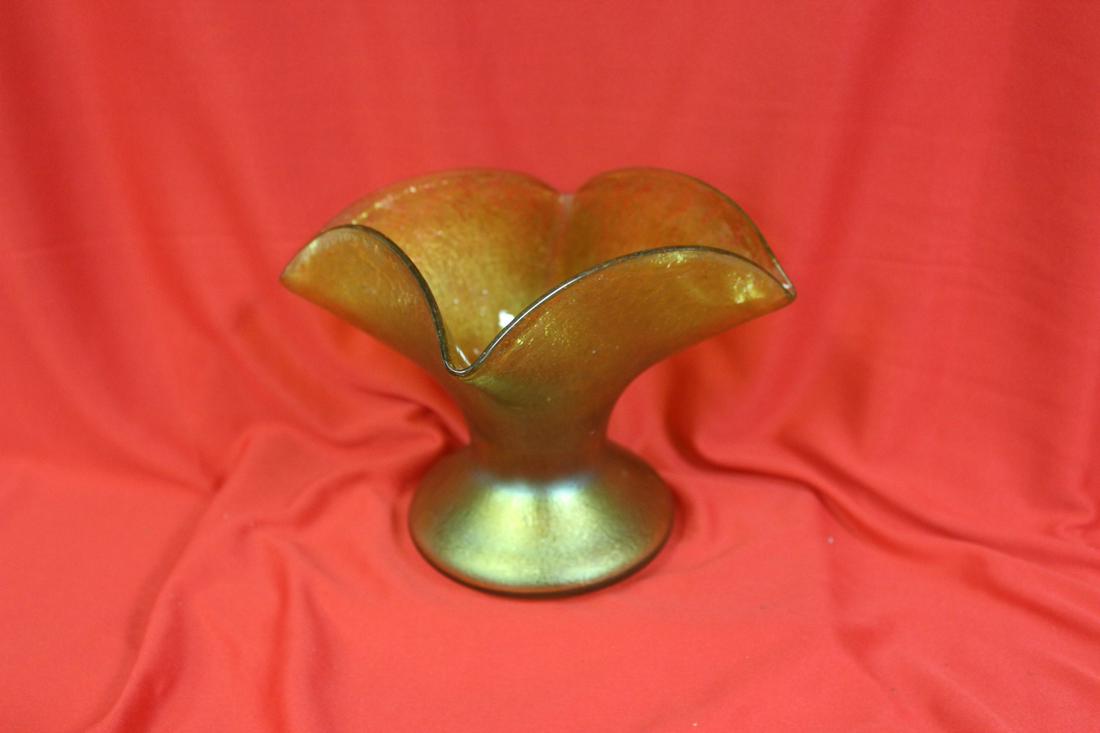 An Iridesent Glass Vase: Loetz style - unmarked - possibly Loetz - 6 inches tall