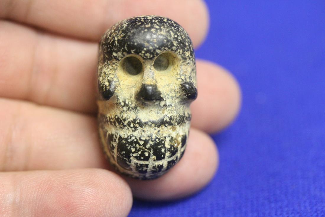 Stone Skull Netsuke: most likely Japanese - possibly old or 19th century - rare
