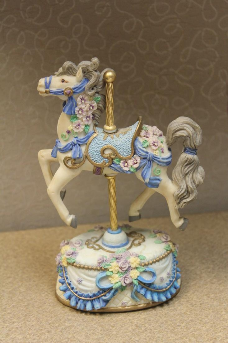 Resin Horse Music Box: works - 6 5/8" tall