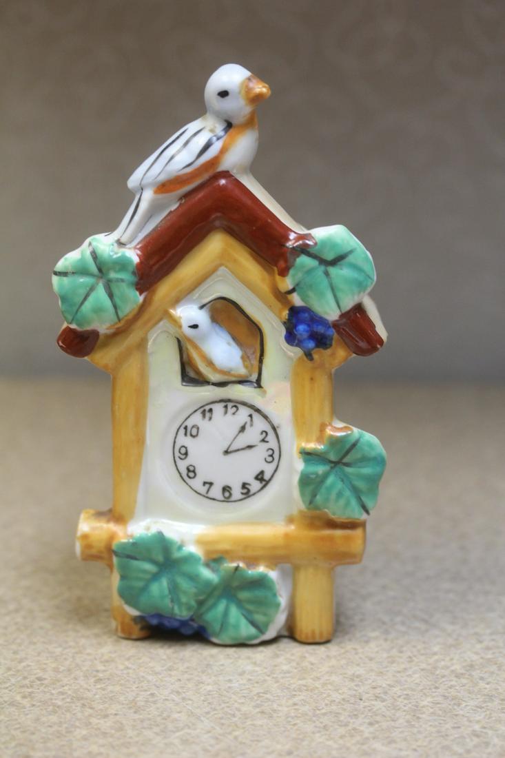 Japanese Bird and Clock Wall Pocket: 5 1/2" tall