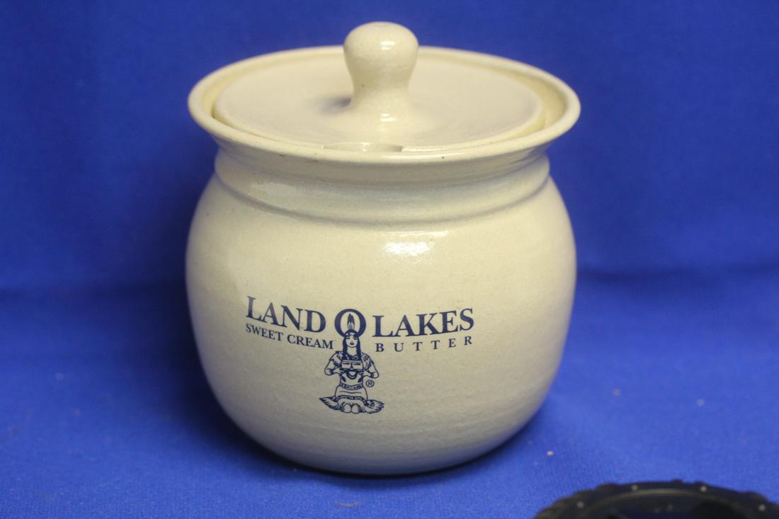 Red Wing Butter Jug, Land-o-Lakes: rare find - with lid - 4 3/8" tall