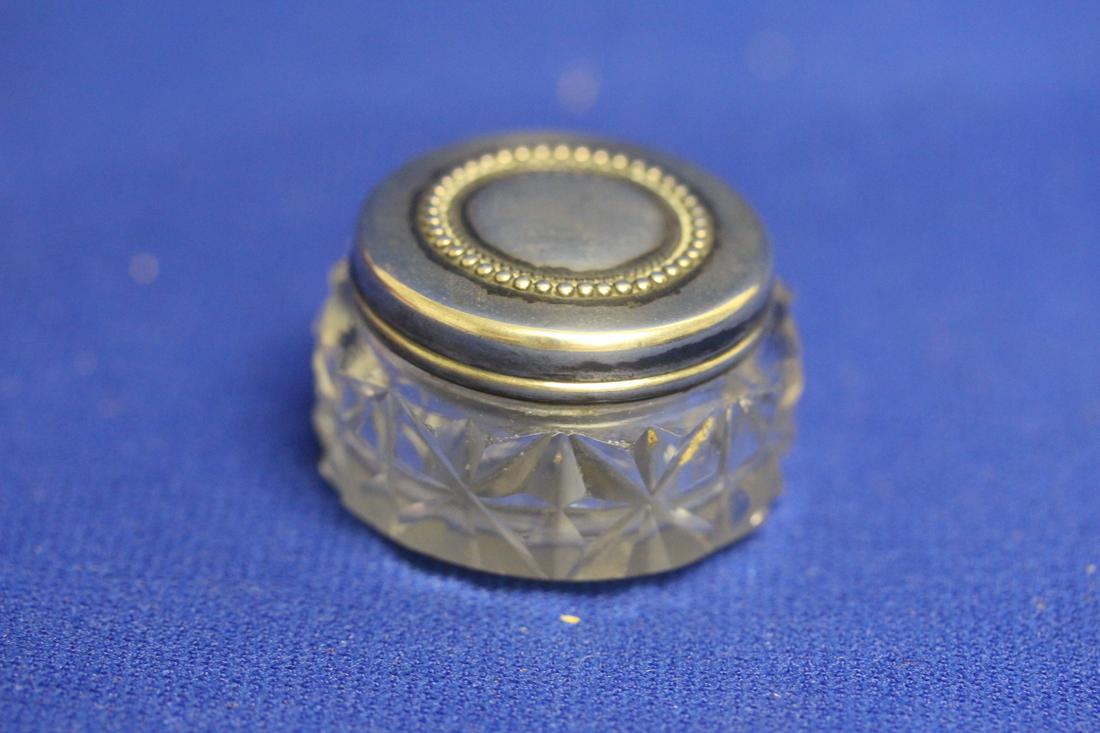 Sterling Top Container: probably a pill box - 1 1/4" in diameter