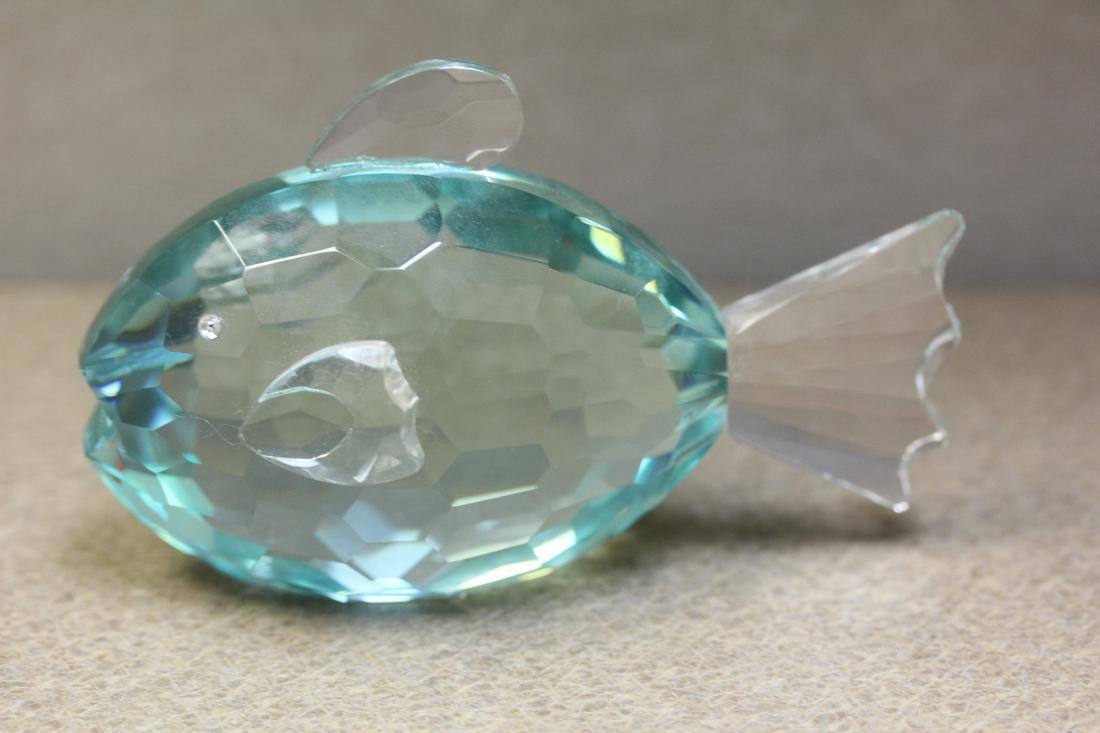 Oleg Cassini Crystal Fish: 4 1/2" across