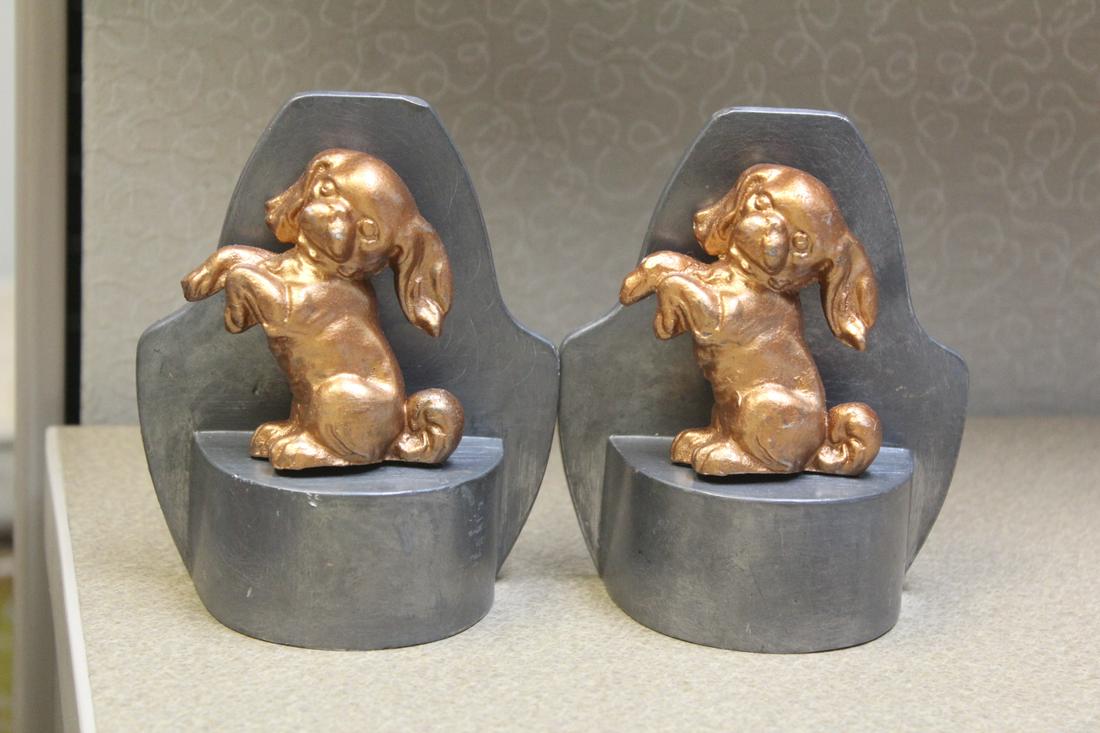Pair of Pewter Dog Bookends: 5 inches tall