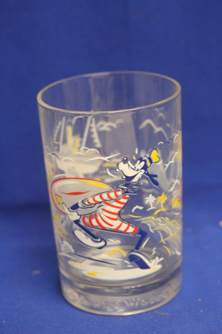 Mc Donald's Disney Cup: 5 1/8" tall