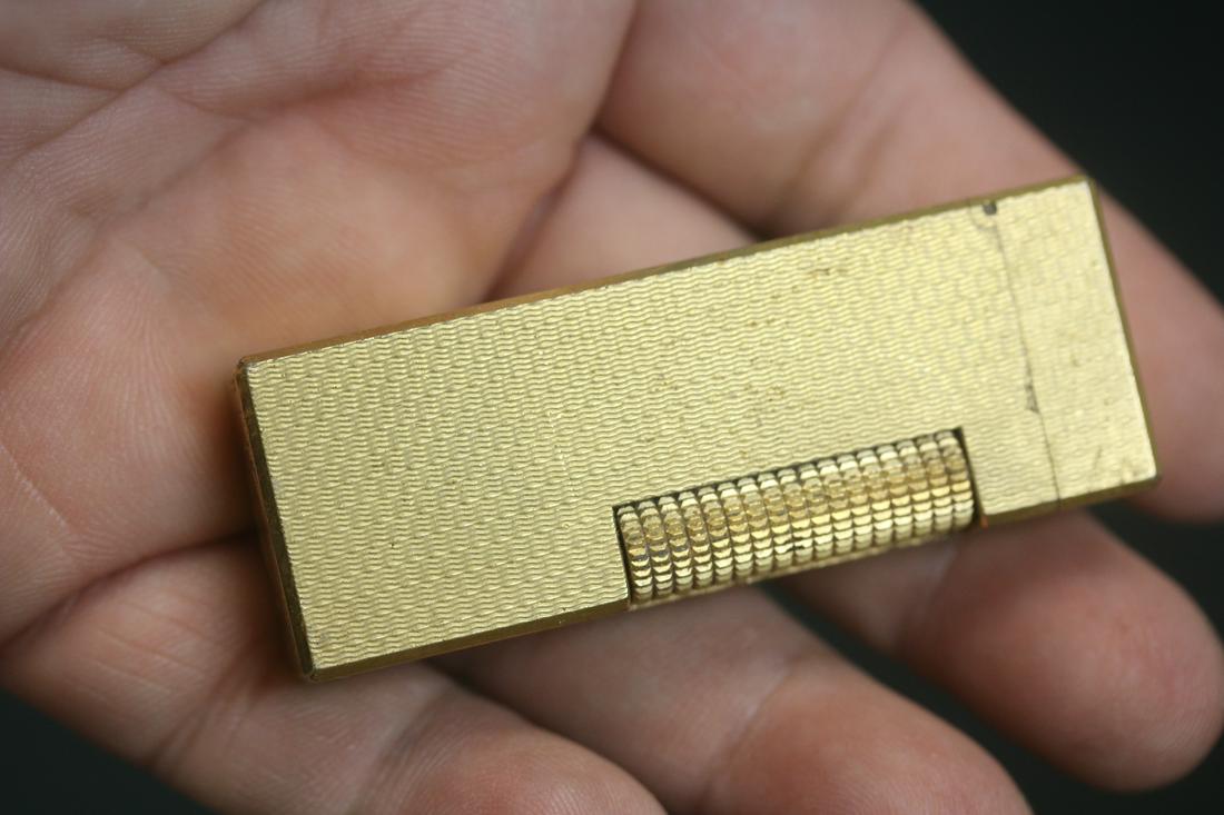 Dunhill Gold Plated Lighter: Switzerland