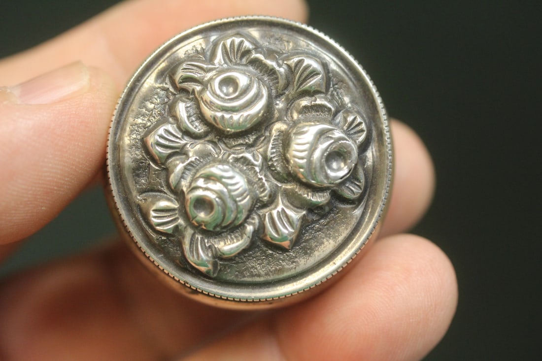Sterling Floral Pill Box: please note= minor dent